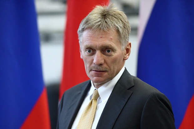 Песков ответил на вопрос о ношении Путиным военной формы