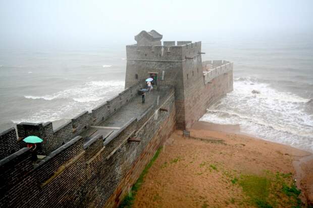 Место, где заканчивается Великая китайская стена достопримечательности, другой взгляд, интересно и познавательно, мир, планета, с другого ракурса, фото