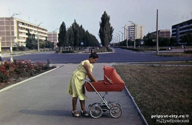 Блог - 20 подлинных фотографий о том, какой была Припять до катастрофы на Чернобыльской АЭС 20 подлинных фотографий о том, какой была Припять до катастрофы на Чернобыльской АЭС