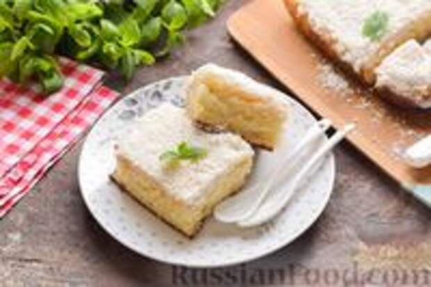 Фото к рецепту: Кокосовый пирог со сгущёнкой (без яиц)