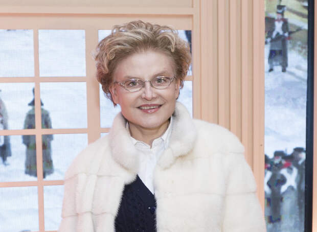 Крепкая семья, репутация главного теледоктора и эксцентричные передачи. Все о Елене Малышевой