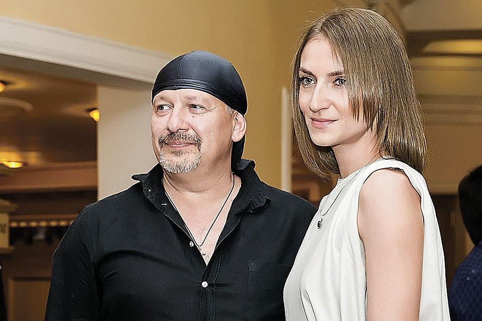 Вдова Дмитрия Марьянова недовольна решением суда о разделе наследства актера