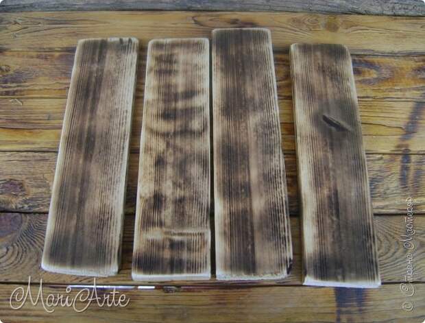 Здравствуйте, всем, заглянувшим ко мне в гости !!  Увидела я как то в интернете, что можно расписывать обычные деревянные дощечки, небрежно сколоченные..... фото 8