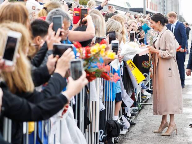 Meghan Markle Recognises Fan From Instagram in New Zealand