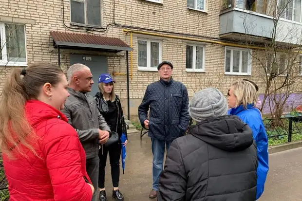 В Ясногорске проверили состояние благоустроенных придомовых площадок