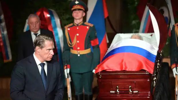 ВЦИОМ: уровень доверия к Жириновскому перед его смертью вырос до 49,1%