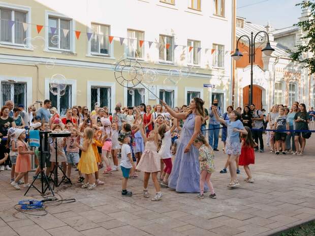 Смоленск станет одной из столиц федерального фестиваля «День молодежи — 2024» в России