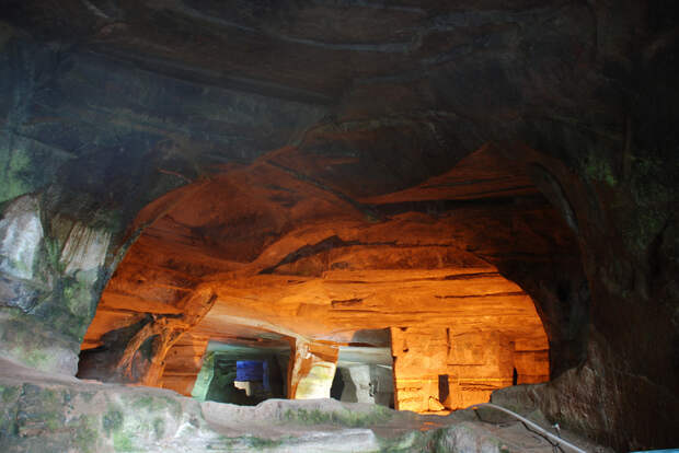 Загадка древних пещер Хуашань