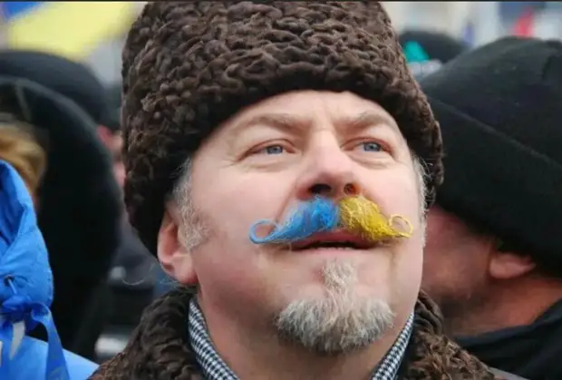 "Хохлы" живущие в России, не чувствуя бестактности, обвиняют Россию