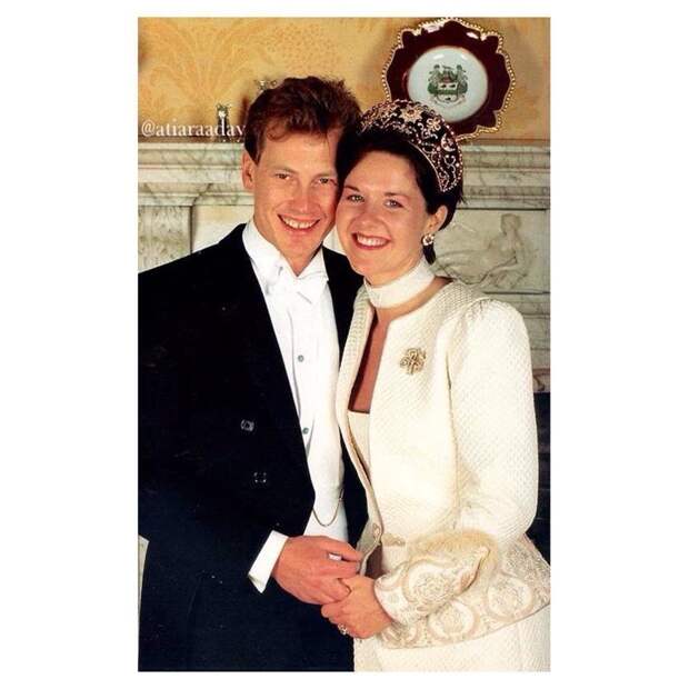 В королевской семье Британии намечается первая однополая свадьба #lordivarmountbatten, #royalfamily, ynews, британия, королевская семья