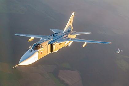 Пилоты разбившегося Су-24 сами пришли за помощью со сломанными руками