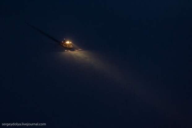 northpole27 Уникальные фотографии ледокола с воздуха на Полюсе в условиях полярной ночи