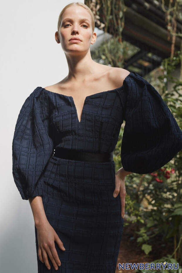 Элегантные образы для современных женщин из коллекции Amanda Wakeley весна-лето 2020