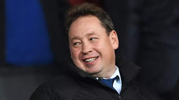 Слуцкий: футбол — это тот вид спорта, который в большей степени зависит от политических интриг