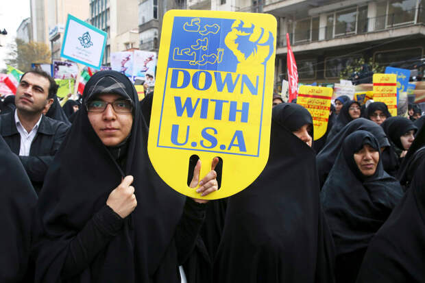 Сенатор Грэм появился в эфире Fox в кепке с надписью "Сделаем Иран снова великим"