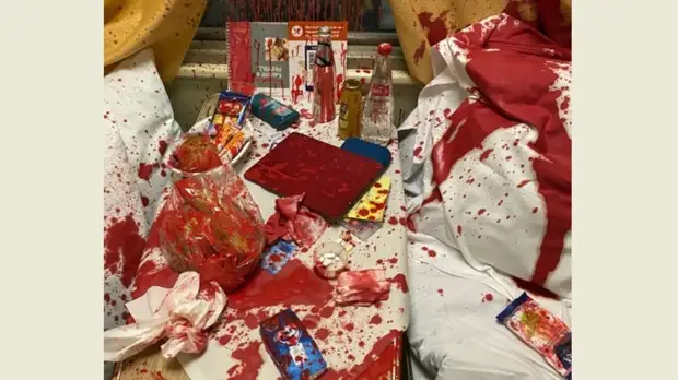 Окропили купе красненьким: совершено нападение на лауреата Нобелевской премии Дмитрия Муратова