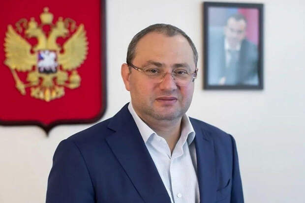 Суд заключил под стражу главу минздрава Краснодарского края Филиппова