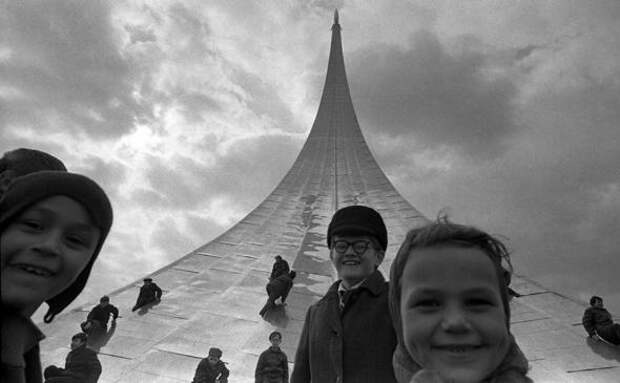 Советские дети в школе и дома