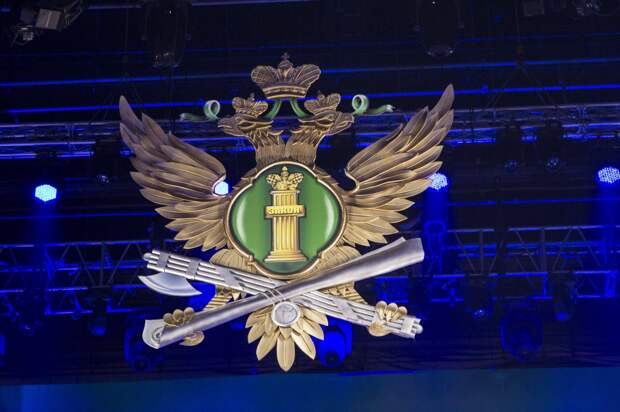 Приставы наложили арест на три компании детей депутата Госдумы Дорошенко