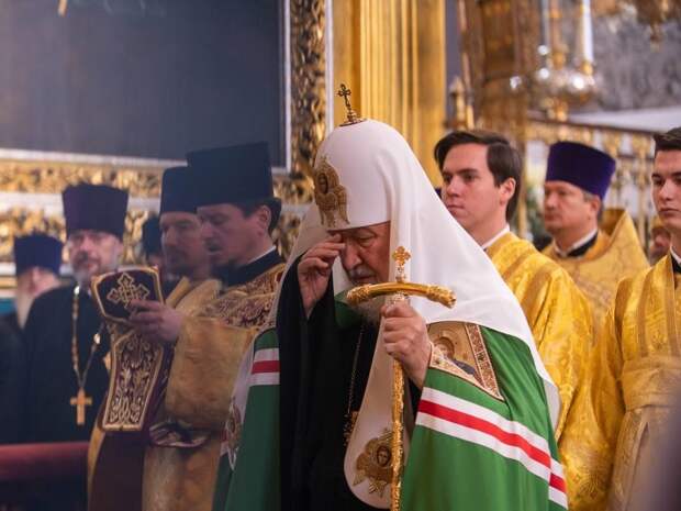 Губернатор Василий Анохин поздравил Патриарха Кирилла с годовщиной интронизации