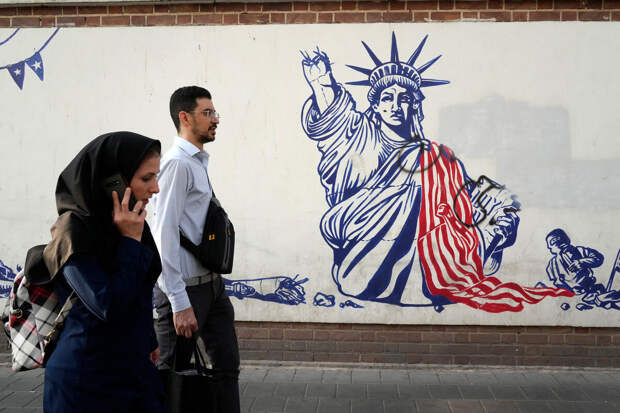 Шамхани: любая агрессия США против Ирана будет расценена как начало войны