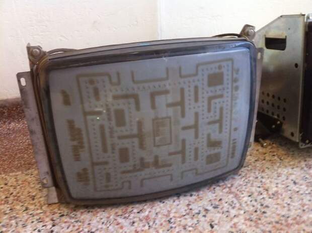 Старый телевизор, на котором очень много играли в PacMan время беспощадно, время идет, до и после, интересное, подборка, природа, тогда и сейчас, фото