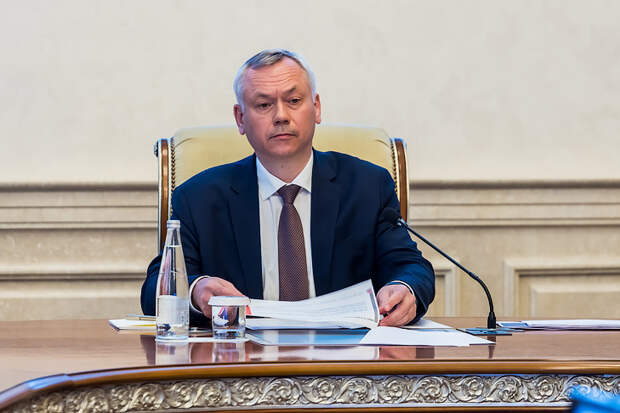 «Христос Воскрес!»: Андрей Травников поздравил новосибирцев с Пасхой-2026