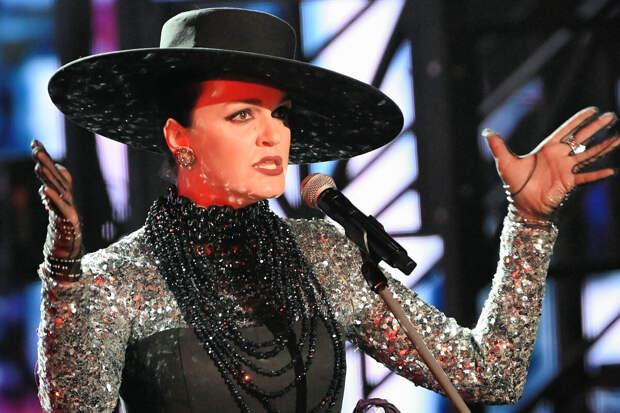 Посетители концерта Славы: певица расплакалась и ушла со сцены, выругавшись