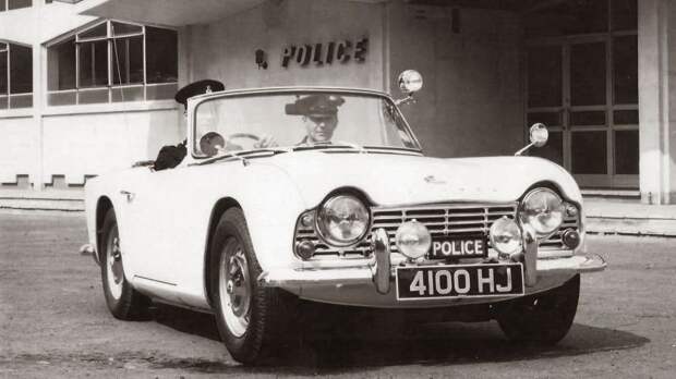 Triumph TR4 1962 - Полицейский родстер Triumph, авто, автомобили, олдтаймер, полицейский автомобиль, полиция, реставрация, ретро авто