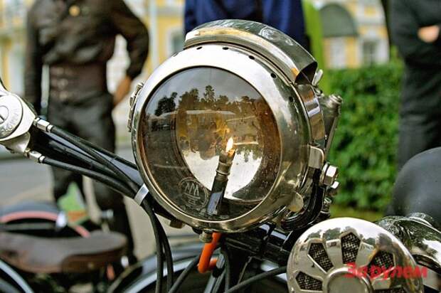 009_moto_1011_114