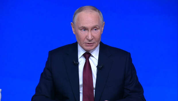 Путин призвал решить проблему аварийного жилья в Архангельской области