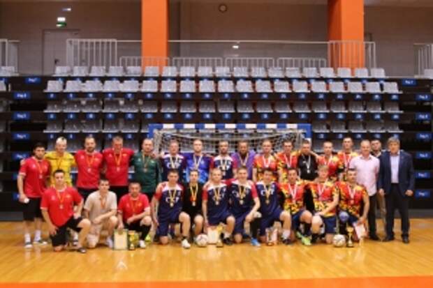 Футбольная команда следственного управления приняла участие в турнире по мини-футболу