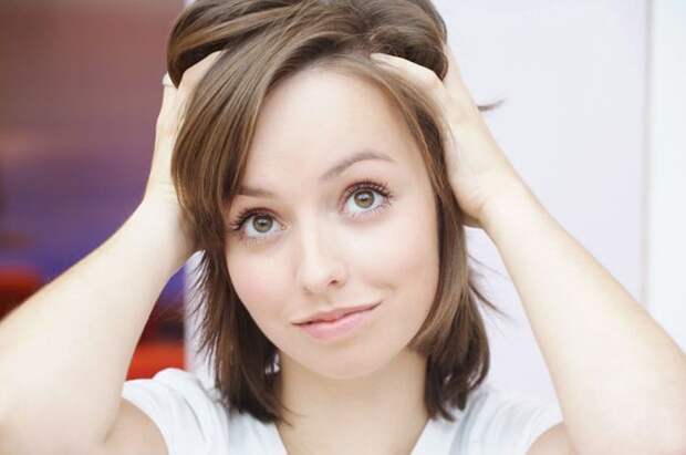 Облысение у женщин: 11 причин, почему вы теряете волосы