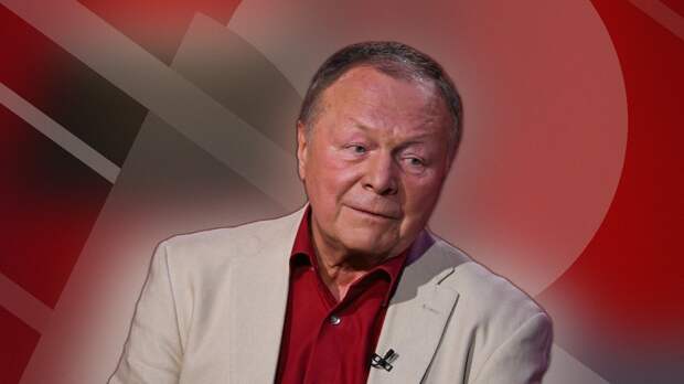 «Я люблю другую»: 70-летний Галкин бросил жену после 30 лет брака, но падчерица не простила его предательства