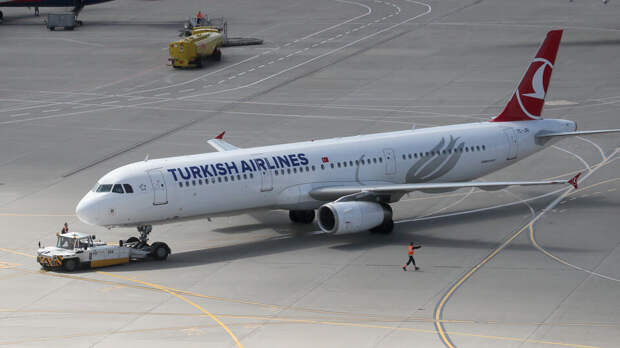Рейс Turkish Airlines сел в Узбекистане из-за инфаркта у одного из пассажиров