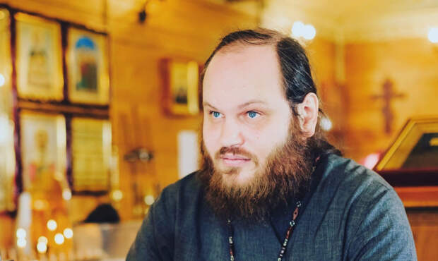 7 фактов про Павла Островского — самого забавного священника в Интернете
