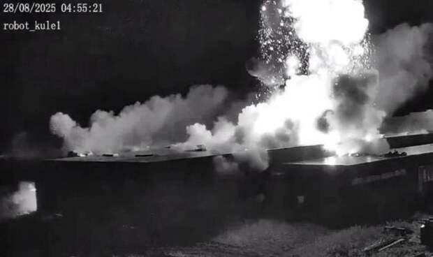 Предположительно, последствия удара по заводу Bayrakter. Обложка © Анатолий Шарий