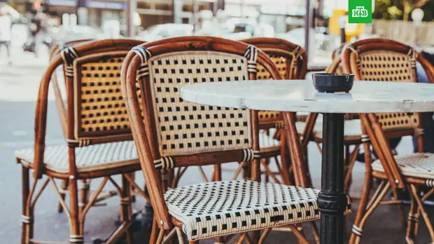 Власти Москвы разрешили не демонтировать веранды кафе в зимний период