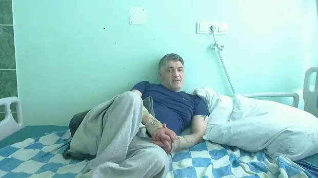 «В день сделки был привязан к кровати»: как наркозависимый мужчина и его семья стали жертвами квартирных мошенников