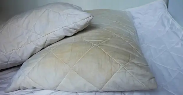 Как стирать подушки в стиральной машине