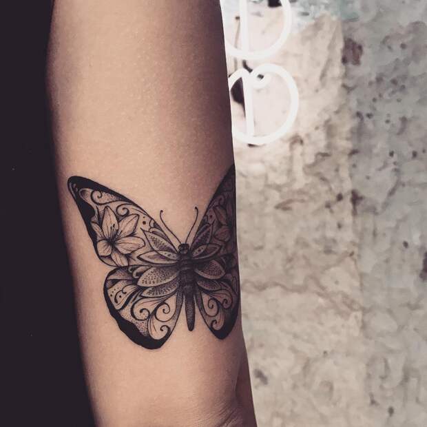 татуировки в виде бабочек фото 3
