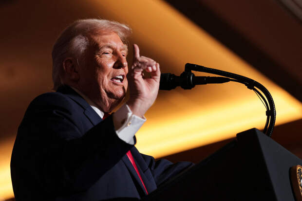 Трамп: США следят за перемещениями Санта-Клауса, чтобы убедиться, что он хороший