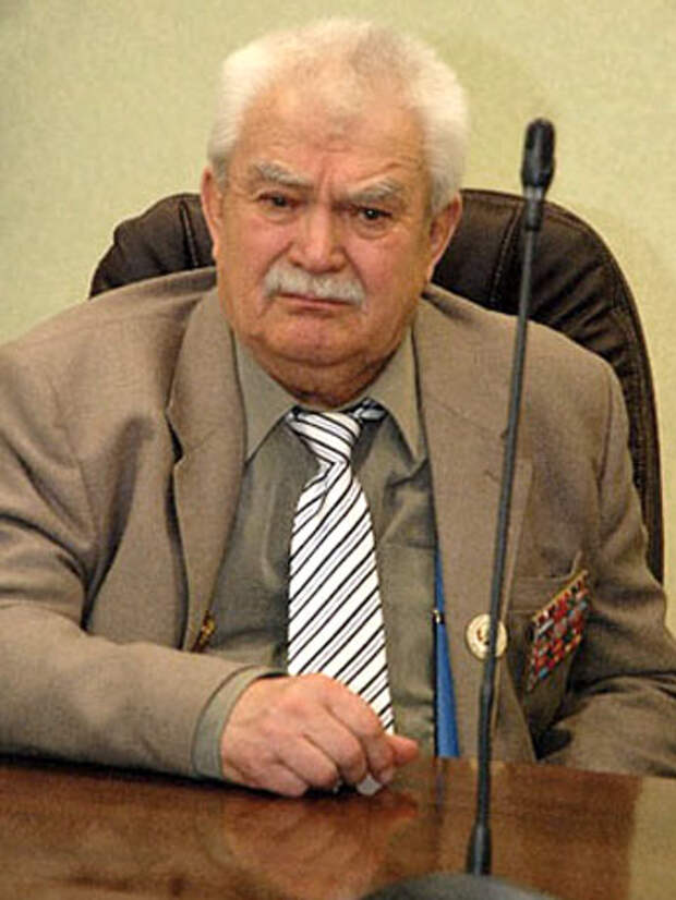 4.-Анатолий-Р�ванов-прекрасно-РїРѕРјРЅРёС‚-время,-РєРѕРіРґР°-РІРѕРєСЂСѓРі