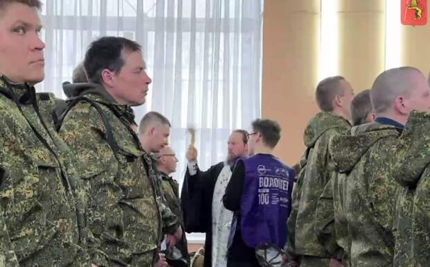 В зону СВО на Украину отправились 25 добровольцев из Владимирской области