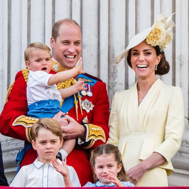 Принц Уильям и Кейт Миддлтон с принцами Луи и Джорджем и принцессой Шарлоттой