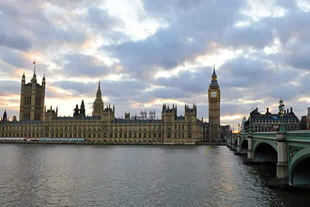 Дмитриев спрогнозировал отставку Кир Стармера на фоне риска «революции»