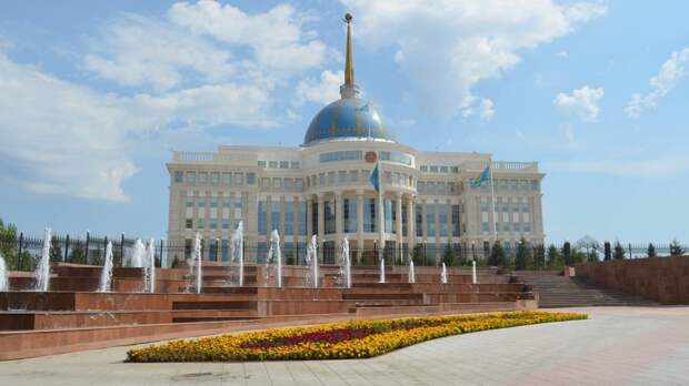 Экзитпол: шесть политических партий проходят в парламент Казахстана