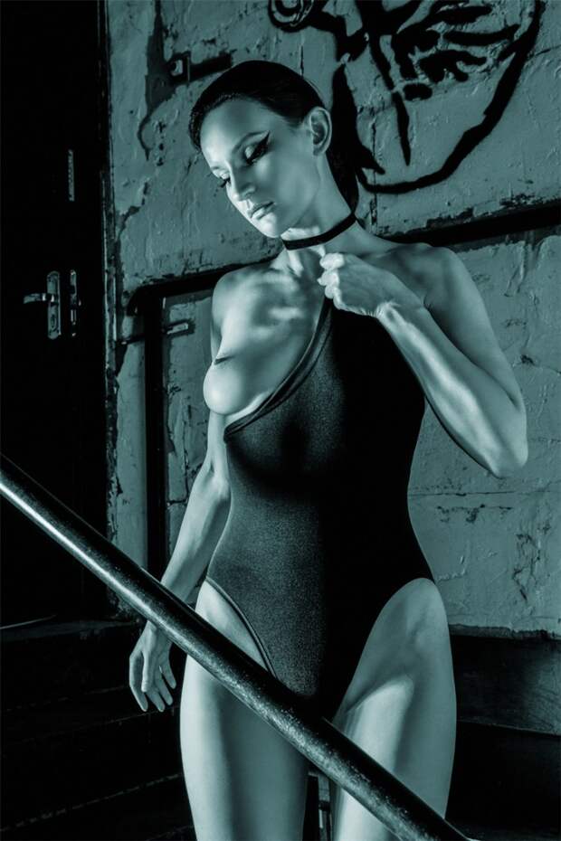 Sensual and brutal Helga Newton - Olga Miromanova by Ilya Blinov Sensual and brutal Helga Newton - Olga Miromanova by Ilya Blinov