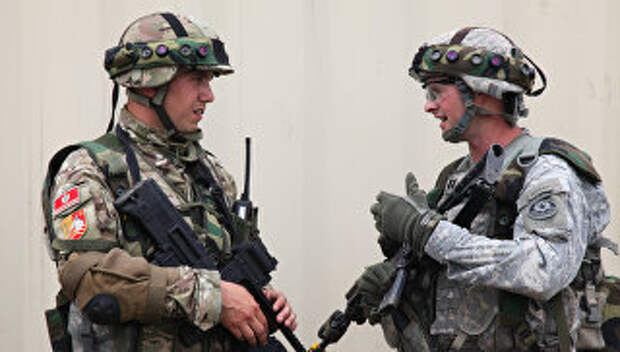 Военнослужащие Черногории и США во время совместных учений