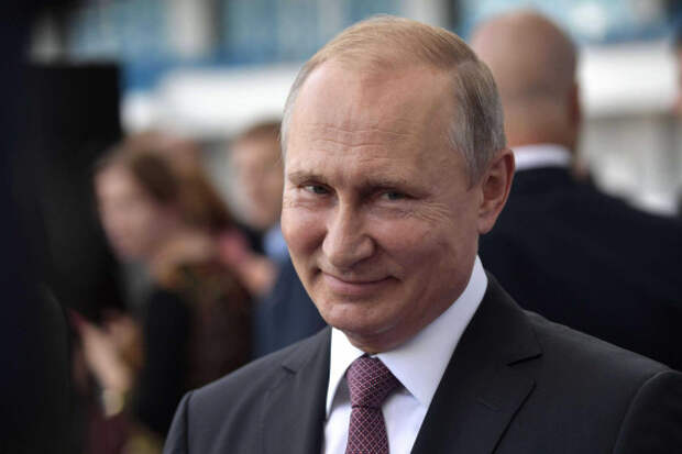Президент России Владимир Путин сделал замечание 27 губернаторам